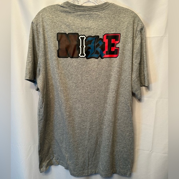 Nike T-Shirt Men’s Size Large NIKE Spell Out Block Letters Short Sleeve Gray - Picture 4 of 7